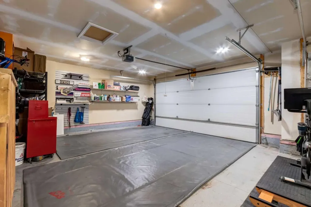 237 Aspenmere Circle Chestermere AB T1X 0T6