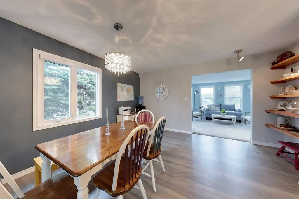 321 9 Street NE Slave Lake AB T0G 2A2