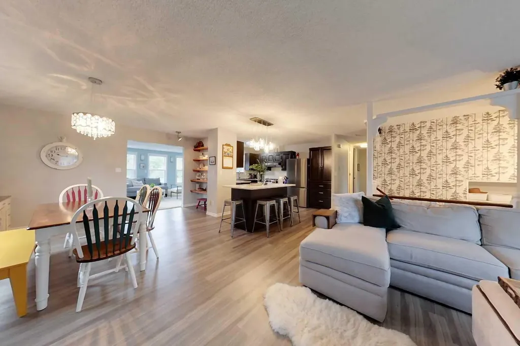 321 9 Street NE Slave Lake AB T0G 2A2