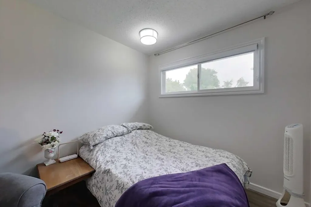 321 9 Street NE Slave Lake AB T0G 2A2
