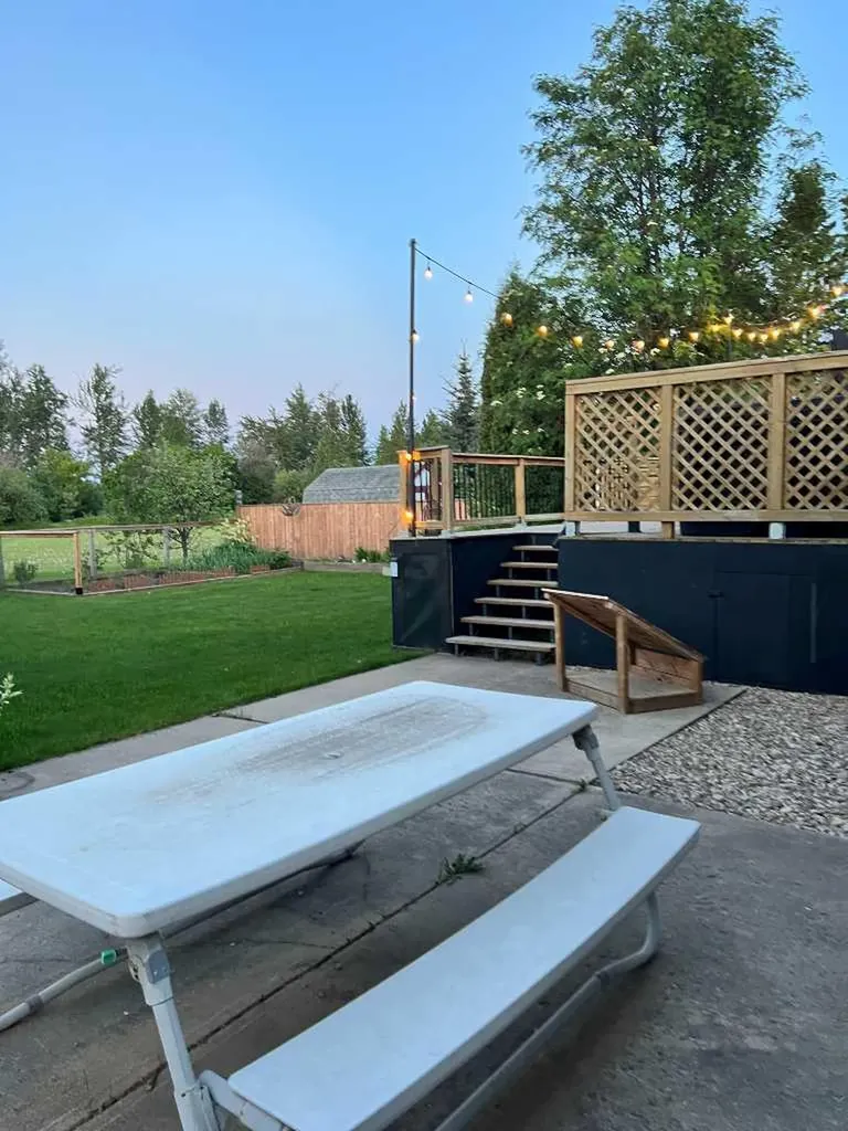 321 9 Street NE Slave Lake AB T0G 2A2