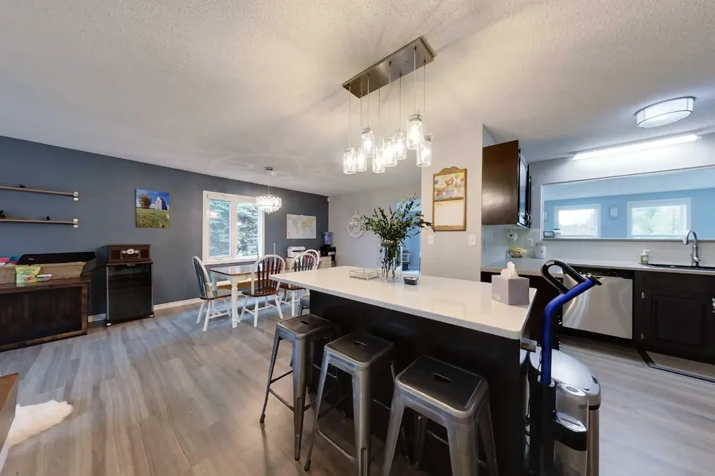 321 9 Street NE Slave Lake AB T0G 2A2