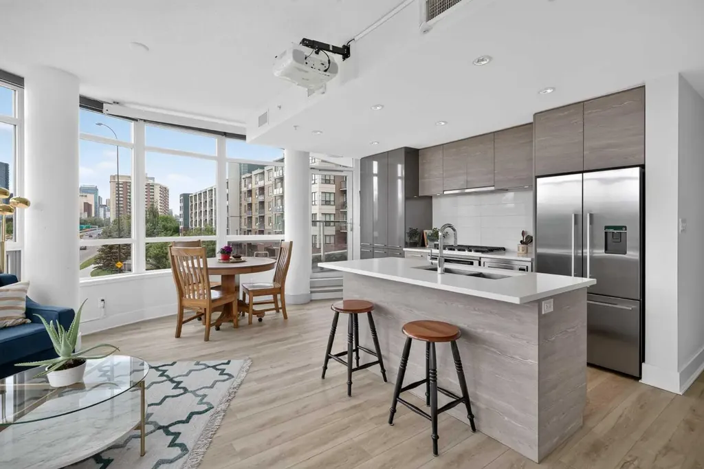 38 9 Street NE Calgary AB T2E 7X9