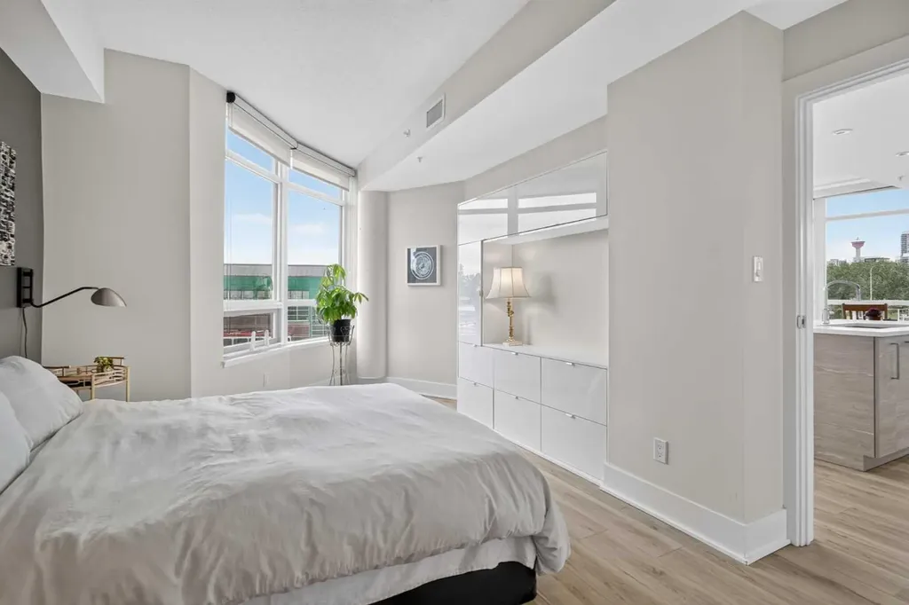 38 9 Street NE Calgary AB T2E 7X9