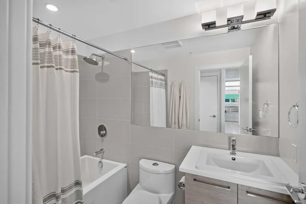 38 9 Street NE Calgary AB T2E 7X9