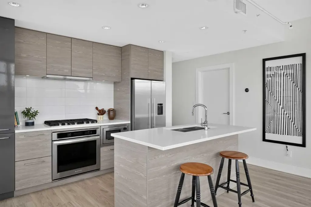 38 9 Street NE Calgary AB T2E 7X9
