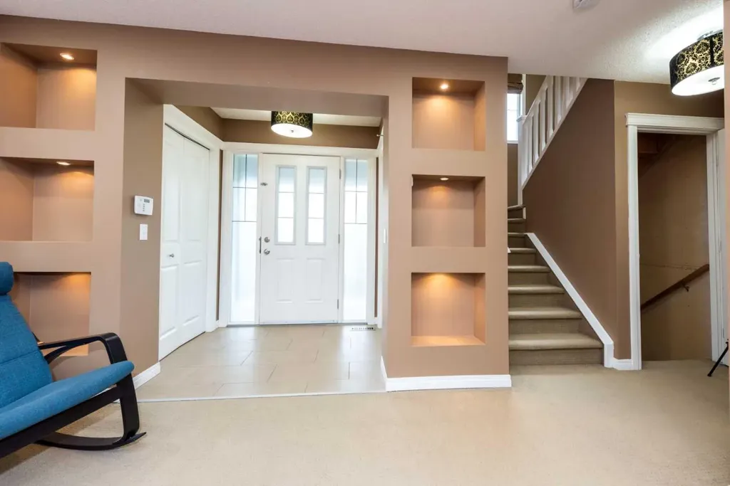 212 Panatella Drive NW Calgary AB T3K0T4