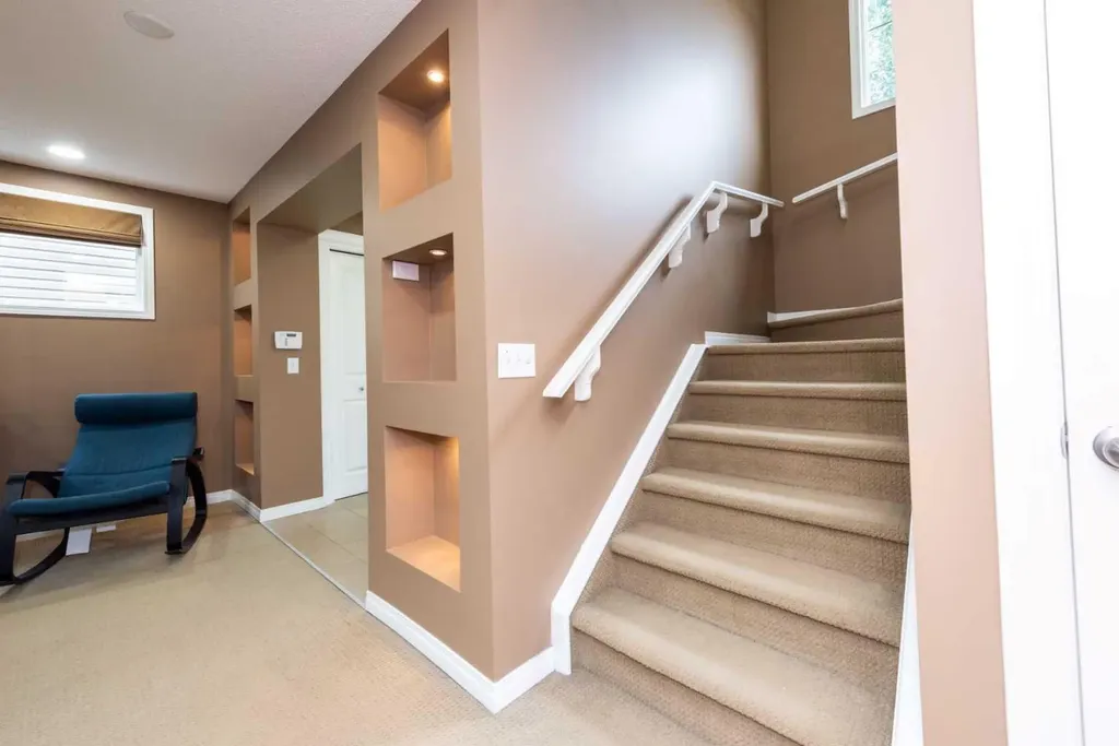 212 Panatella Drive NW Calgary AB T3K0T4