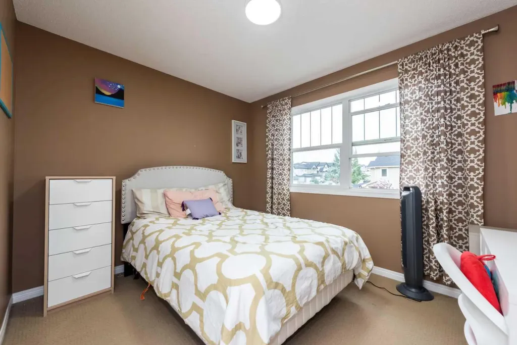 212 Panatella Drive NW Calgary AB T3K0T4