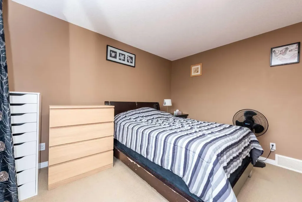 212 Panatella Drive NW Calgary AB T3K0T4