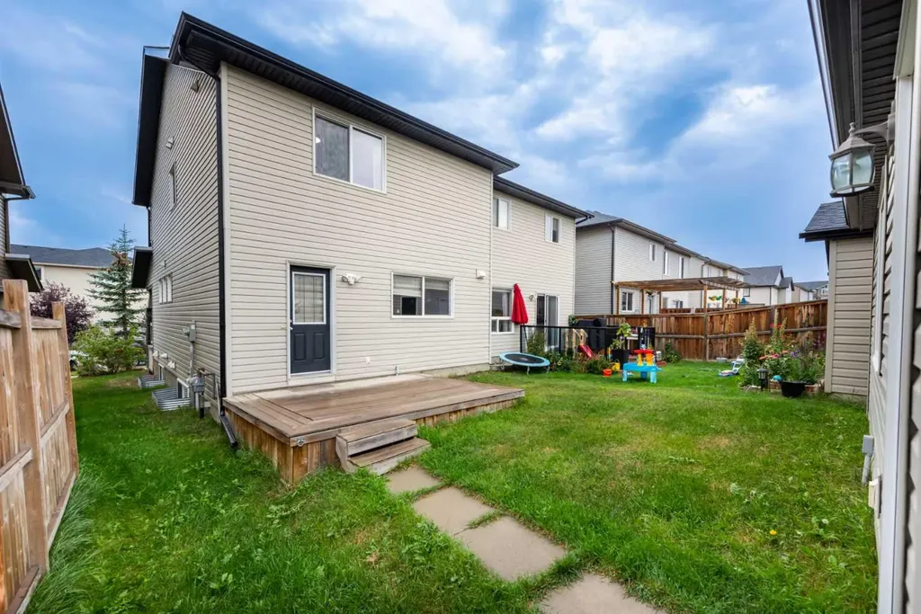 212 Panatella Drive NW Calgary AB T3K0T4