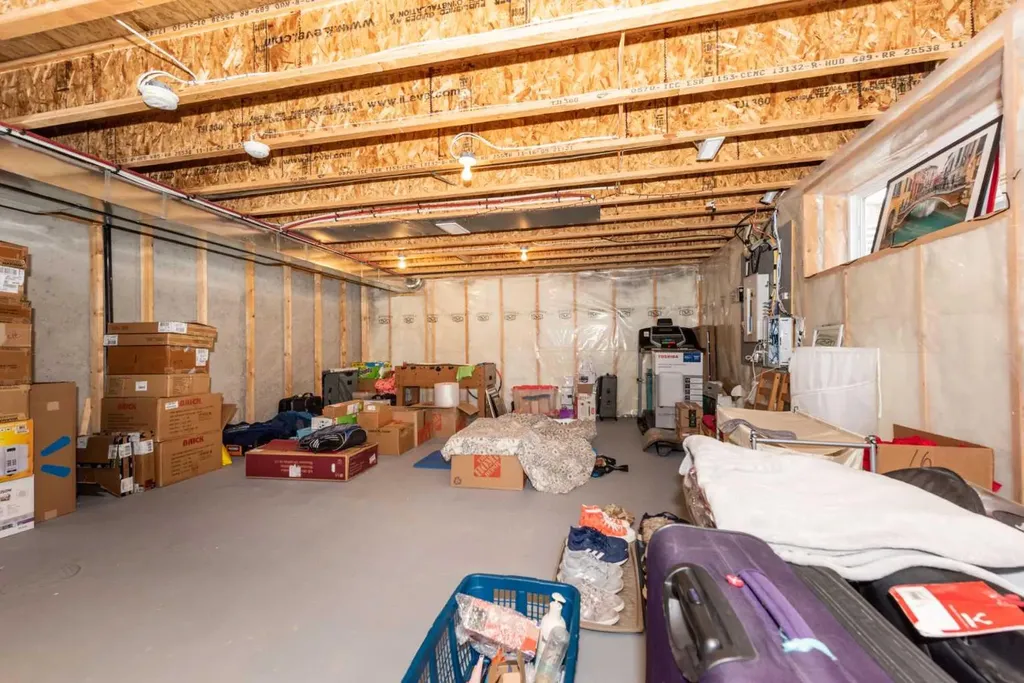 212 Panatella Drive NW Calgary AB T3K0T4