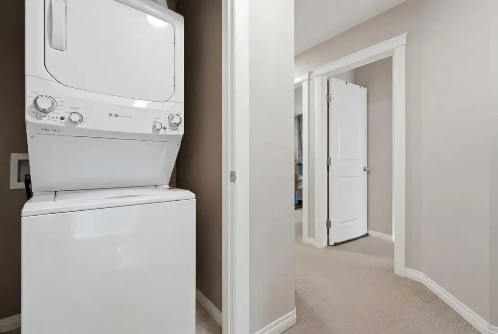 212 Panatella Drive NW Calgary AB T3K0T4