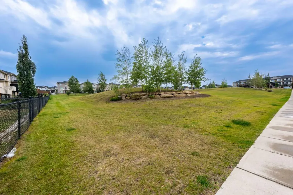 212 Panatella Drive NW Calgary AB T3K0T4