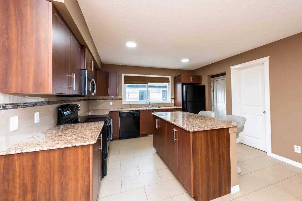 212 Panatella Drive NW Calgary AB T3K0T4