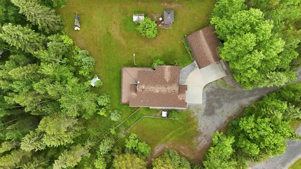 52 Woodlands Drive Rural Clearwater County AB T4T 2A4