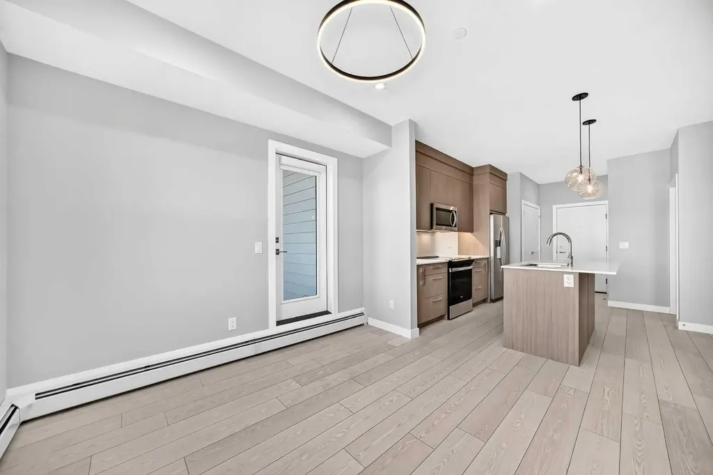 63 Corner Glen Crescent NE Calgary AB T3N2R6