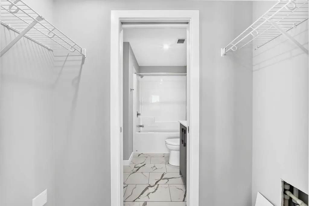 63 Corner Glen Crescent NE Calgary AB T3N2R6