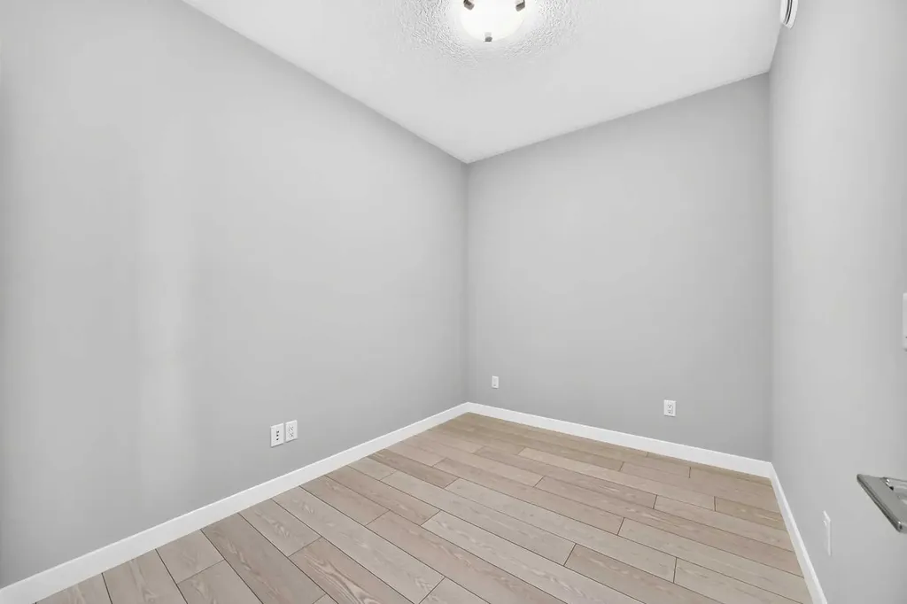 63 Corner Glen Crescent NE Calgary AB T3N2R6