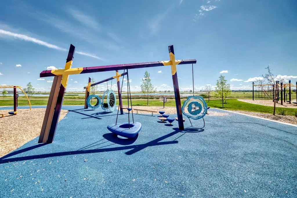 63 Corner Glen Crescent NE Calgary AB T3N2R6