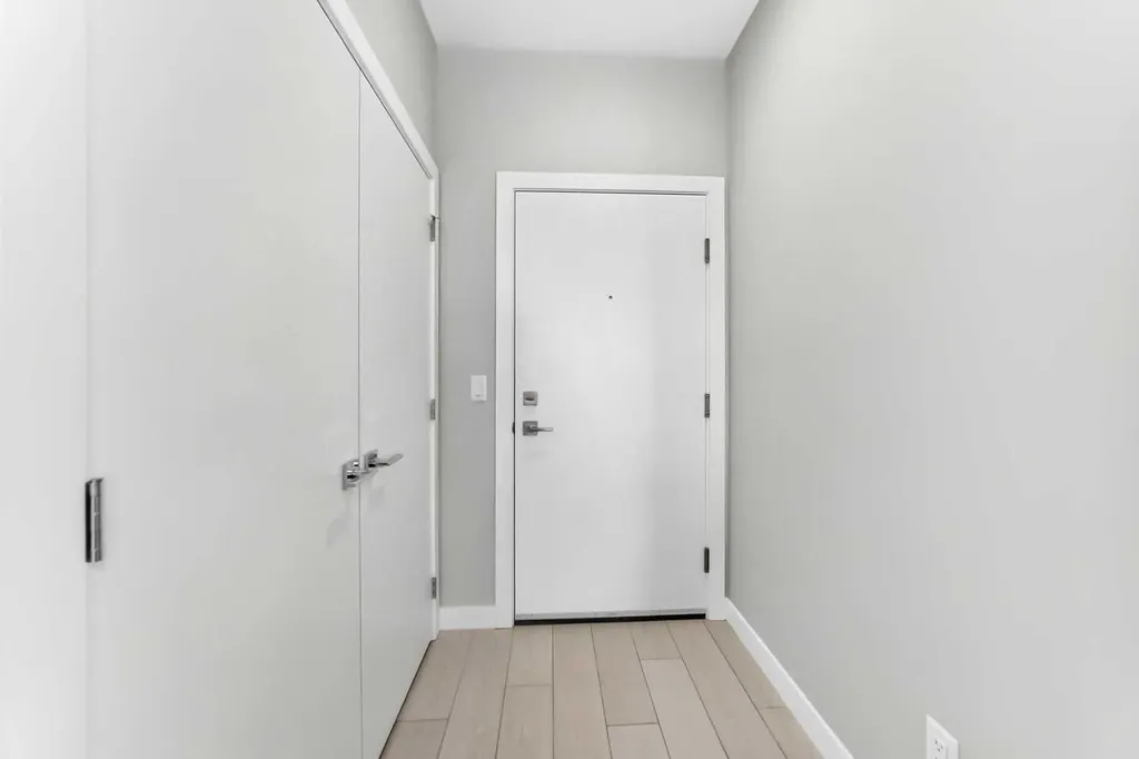 63 Corner Glen Crescent NE Calgary AB T3N2R6