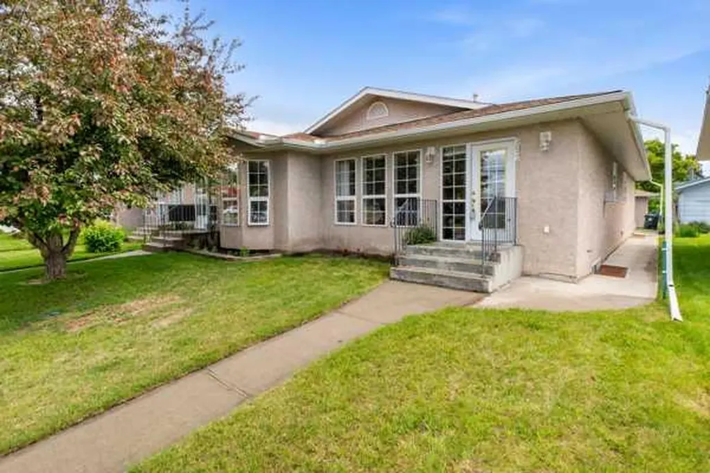 303A Centre Street N Sundre AB T0M 1X0