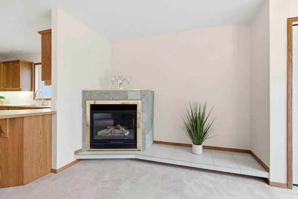 303A Centre Street N Sundre AB T0M 1X0
