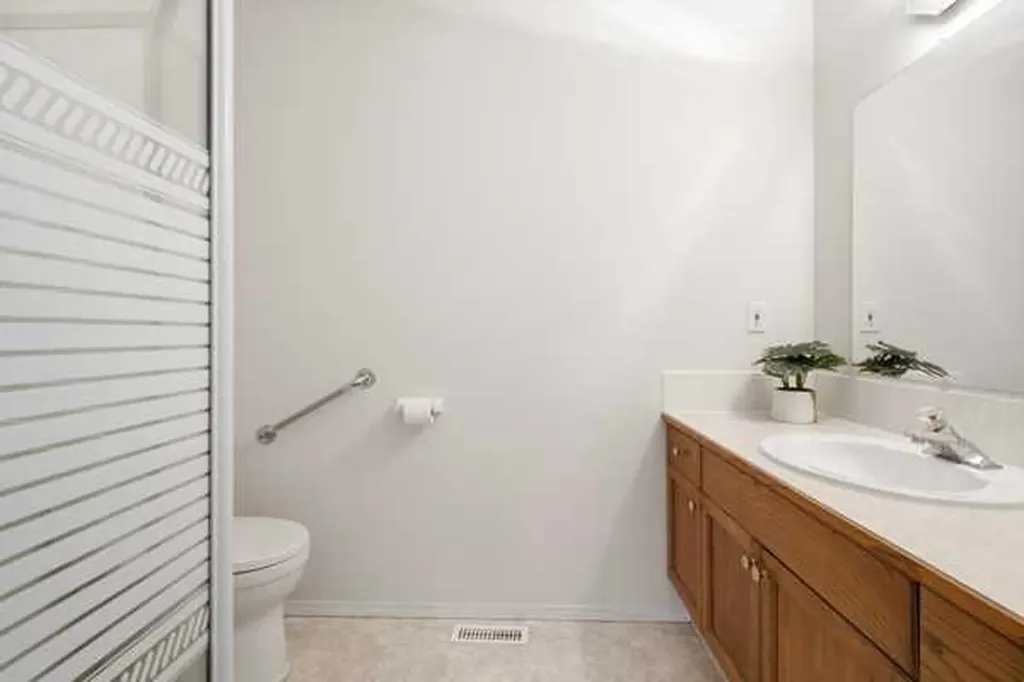303A Centre Street N Sundre AB T0M 1X0