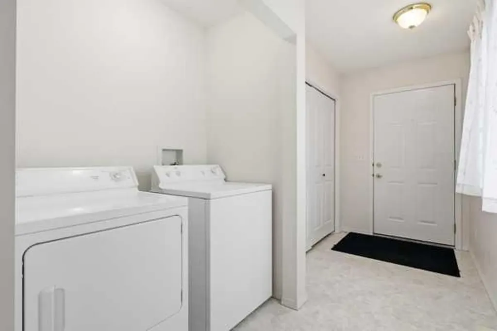 303A Centre Street N Sundre AB T0M 1X0