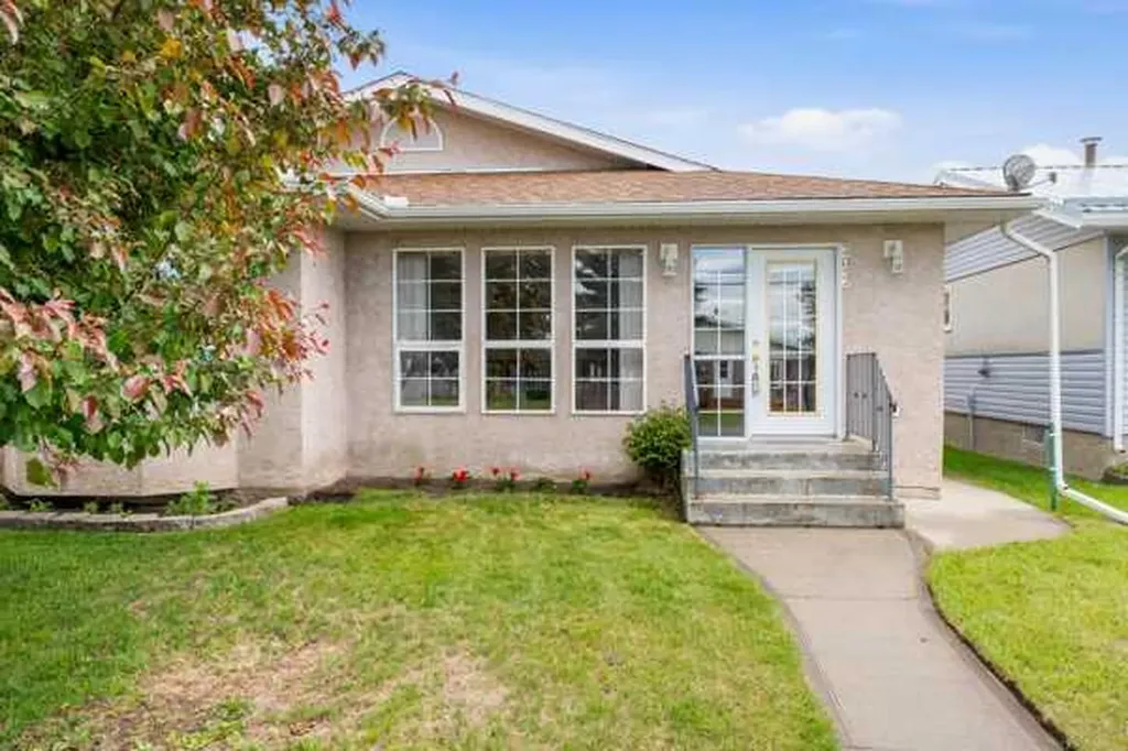 303A Centre Street N Sundre AB T0M 1X0