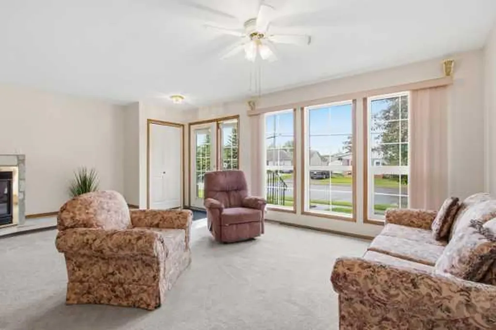 303A Centre Street N Sundre AB T0M 1X0