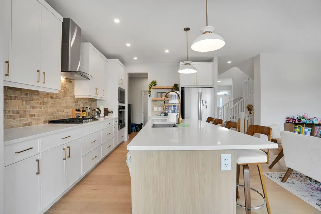 101 Wolf Hollow Terrace SE Calgary AB T2X6C5