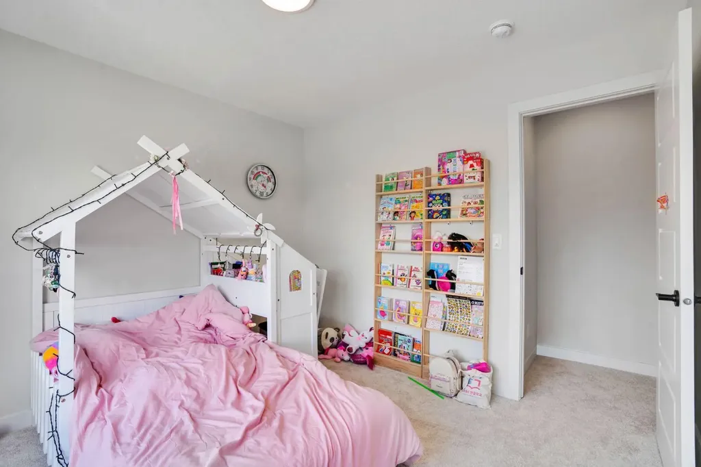 101 Wolf Hollow Terrace SE Calgary AB T2X6C5