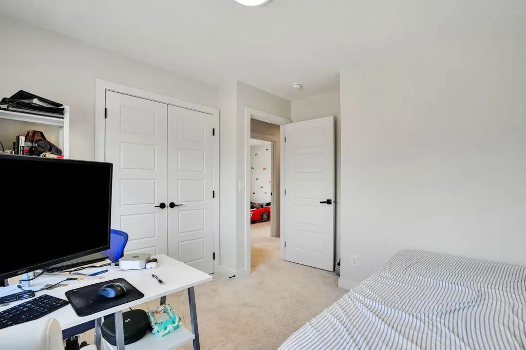 101 Wolf Hollow Terrace SE Calgary AB T2X6C5