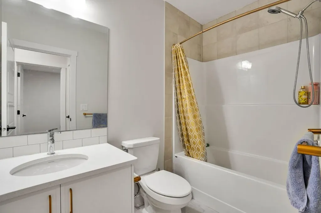 101 Wolf Hollow Terrace SE Calgary AB T2X6C5