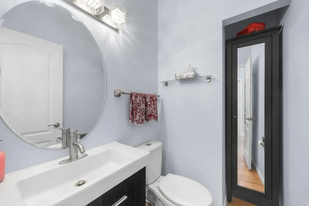 31 Hamptons Heath NW Calgary AB T3A 5E8