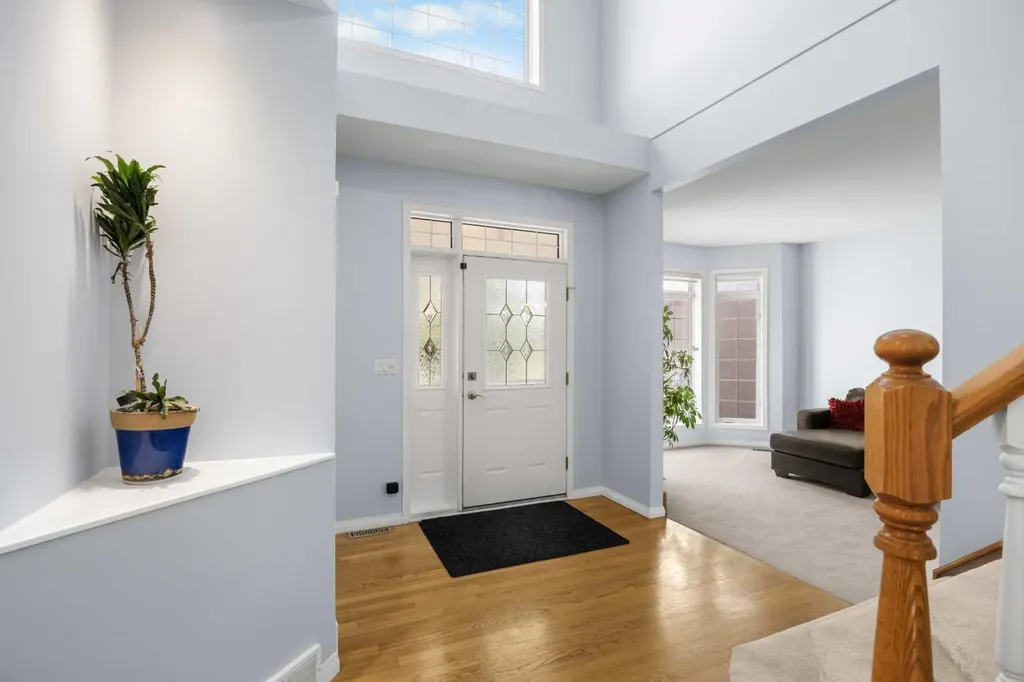 31 Hamptons Heath NW Calgary AB T3A 5E8