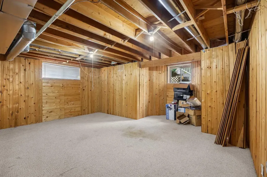31 Hamptons Heath NW Calgary AB T3A 5E8