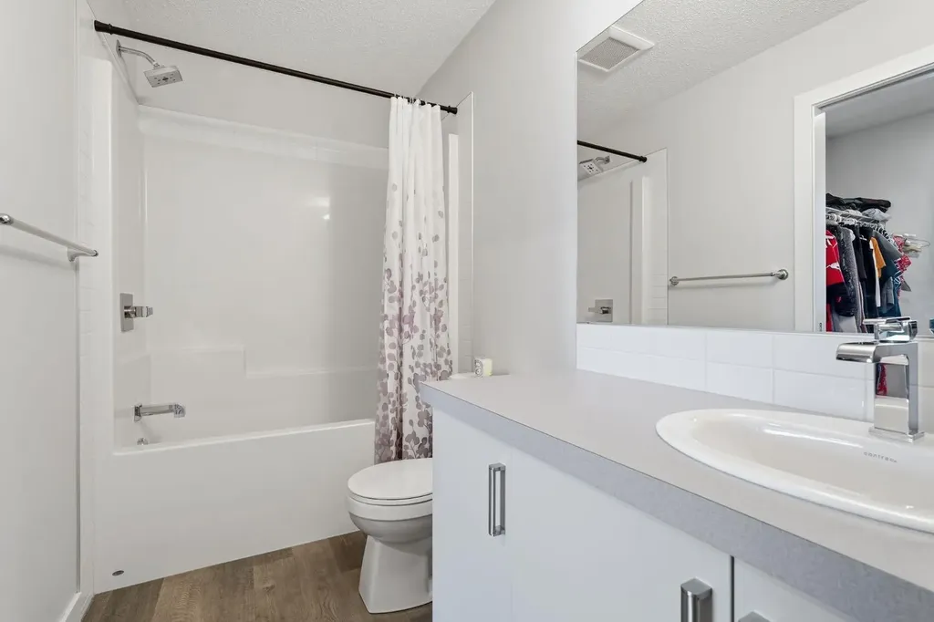 15 Tuscany Summit Square NW Calgary AB T3L 0G1