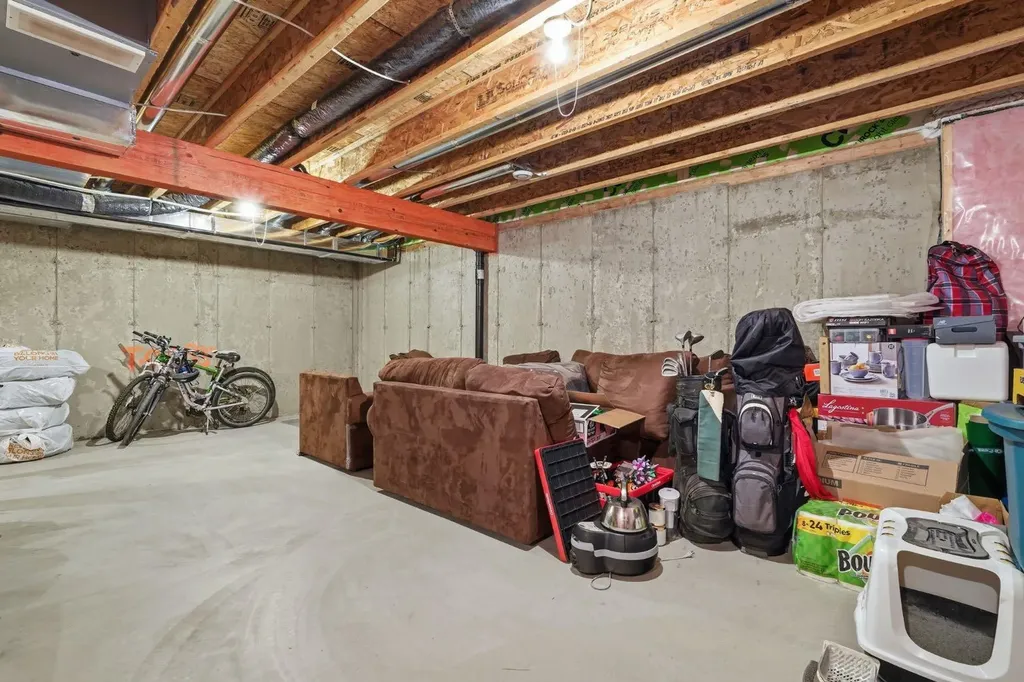 15 Tuscany Summit Square NW Calgary AB T3L 0G1