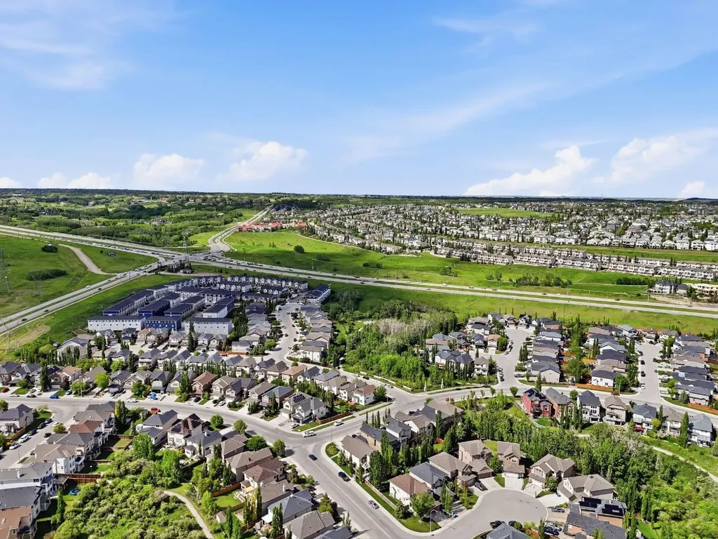15 Tuscany Summit Square NW Calgary AB T3L 0G1