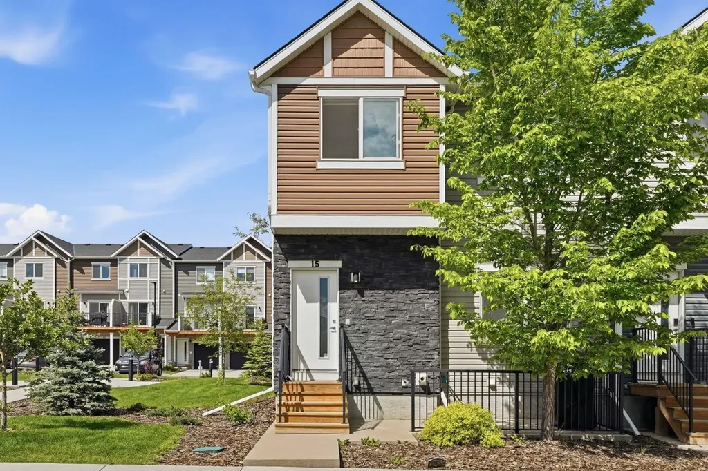 15 Tuscany Summit Square NW Calgary AB T3L 0G1