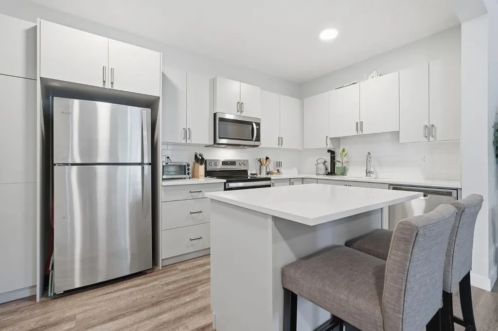 15 Tuscany Summit Square NW Calgary AB T3L 0G1