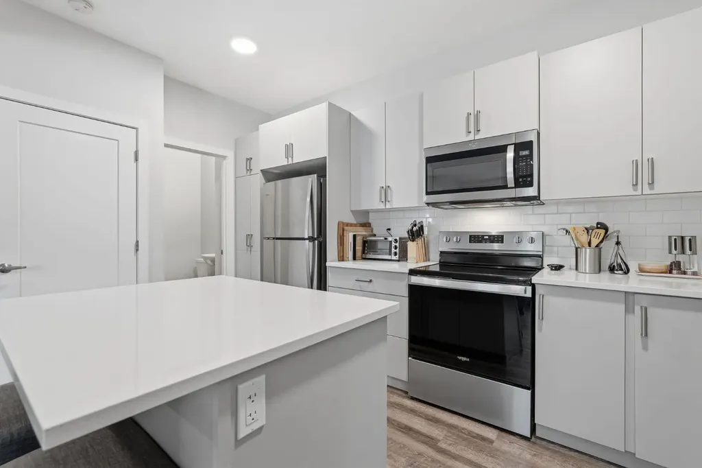 15 Tuscany Summit Square NW Calgary AB T3L 0G1
