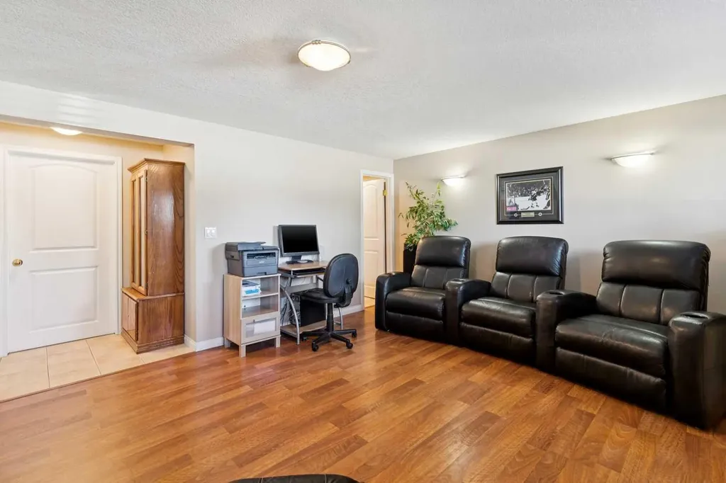 8523 Addison Place SE Calgary AB T2H 1R6