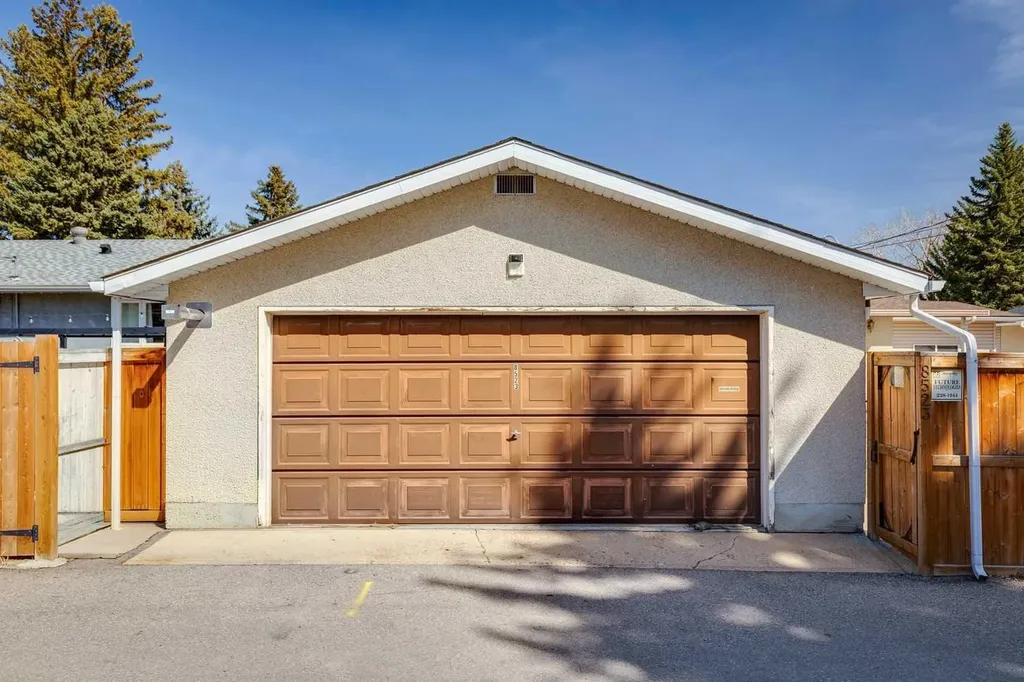 8523 Addison Place SE Calgary AB T2H 1R6
