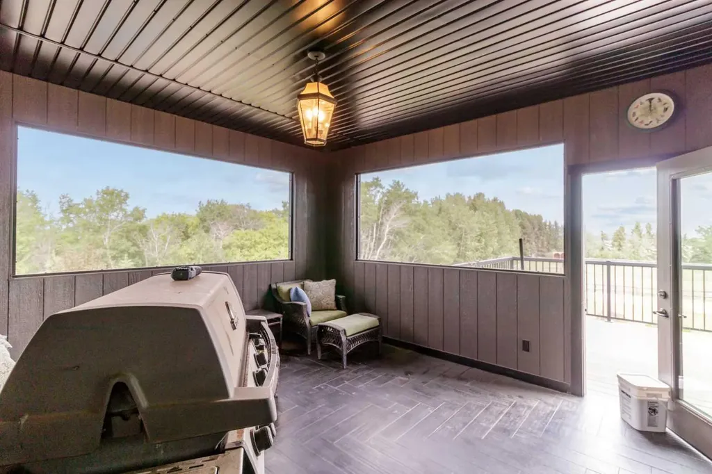 43532 Range Road 114 Rural Flagstaff County AB T0B 2V0