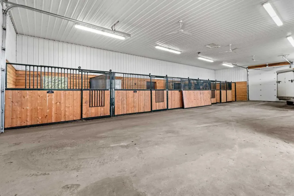 43532 Range Road 114 Rural Flagstaff County AB T0B 2V0