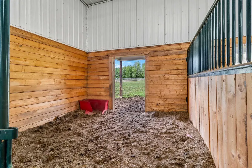 43532 Range Road 114 Rural Flagstaff County AB T0B 2V0