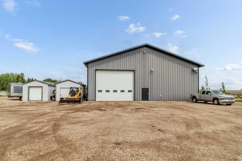 43532 Range Road 114 Rural Flagstaff County AB T0B 2V0